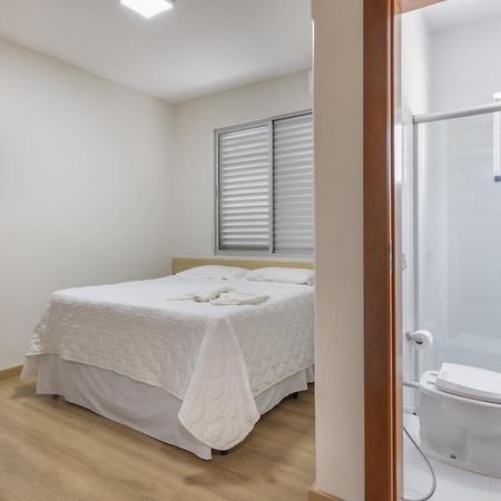 Hotel Lisbor Francisco Beltrão Екстериор снимка